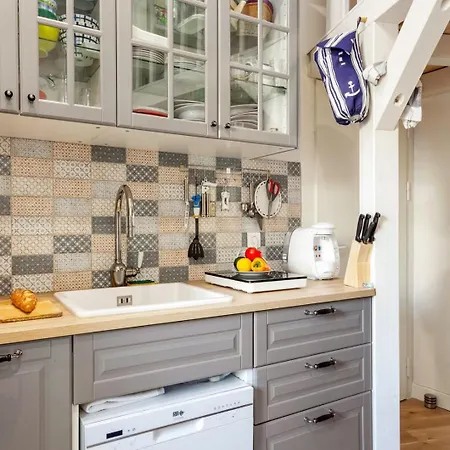Guestready - Studio In The Heart Of Paris, For 2 Parijs